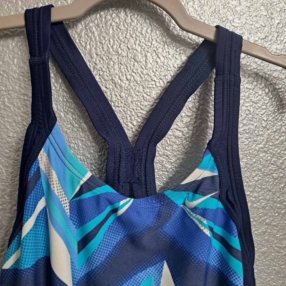 Nike Racerback Swimsuit In Geometric Pattern  Size 4 - Picture 4 of 12